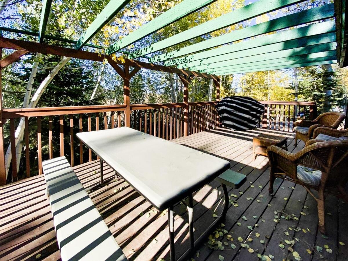 Village Vibes Deck And Bbq Duck Creek Village Luaran gambar